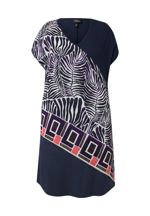 Námořnická tunika s výstřihem do V, která má diagonální bílý a purpurový listový vzor, geometrické akcenty v burgundské a korálové barvě na spodním lemu.