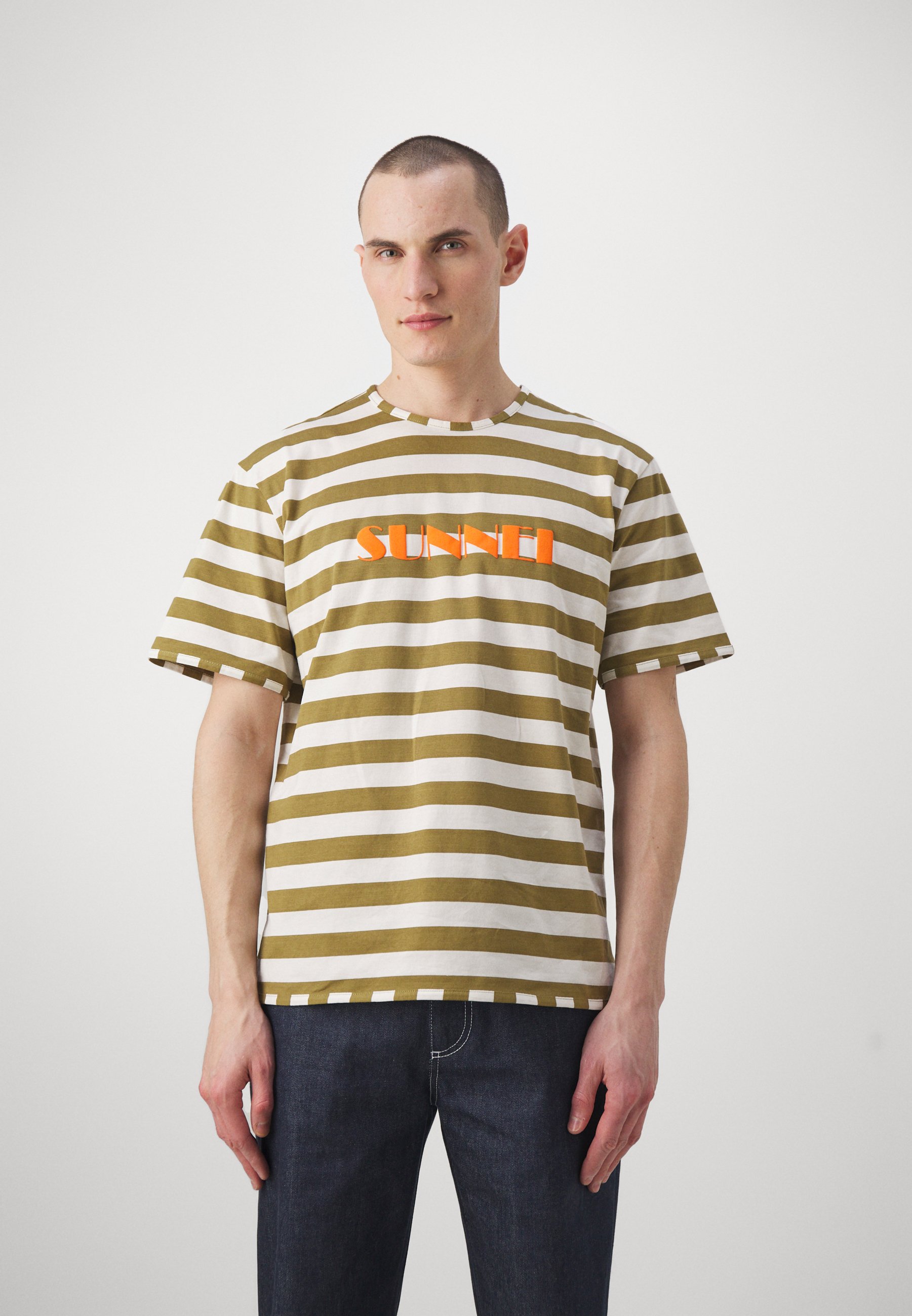 【SUNNEI】Classic Small Logo Stripe Short Sleeve T-Shirt Sunnei - Mini Logo Classic T-Shirt - Aubergine – Simonett