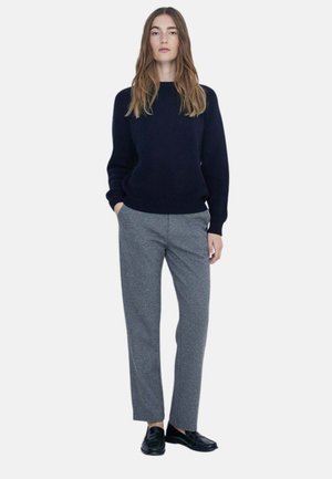 Yerse PANTALONES RECTOS - Pantalones - gris