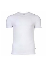 T-shirt bianco a maniche corte con scollo rotondo, con un piccolo etichetta nera sul lato, esposto piatto su uno sfondo bianco.