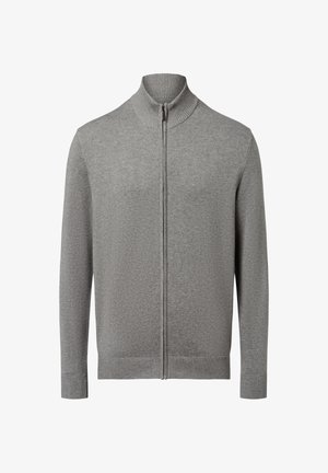 Cardigan zippé gris avec un col haut, des poignets et un ourlet côtelés. Fabriqué en matériau doux et texturé avec une finition lisse.