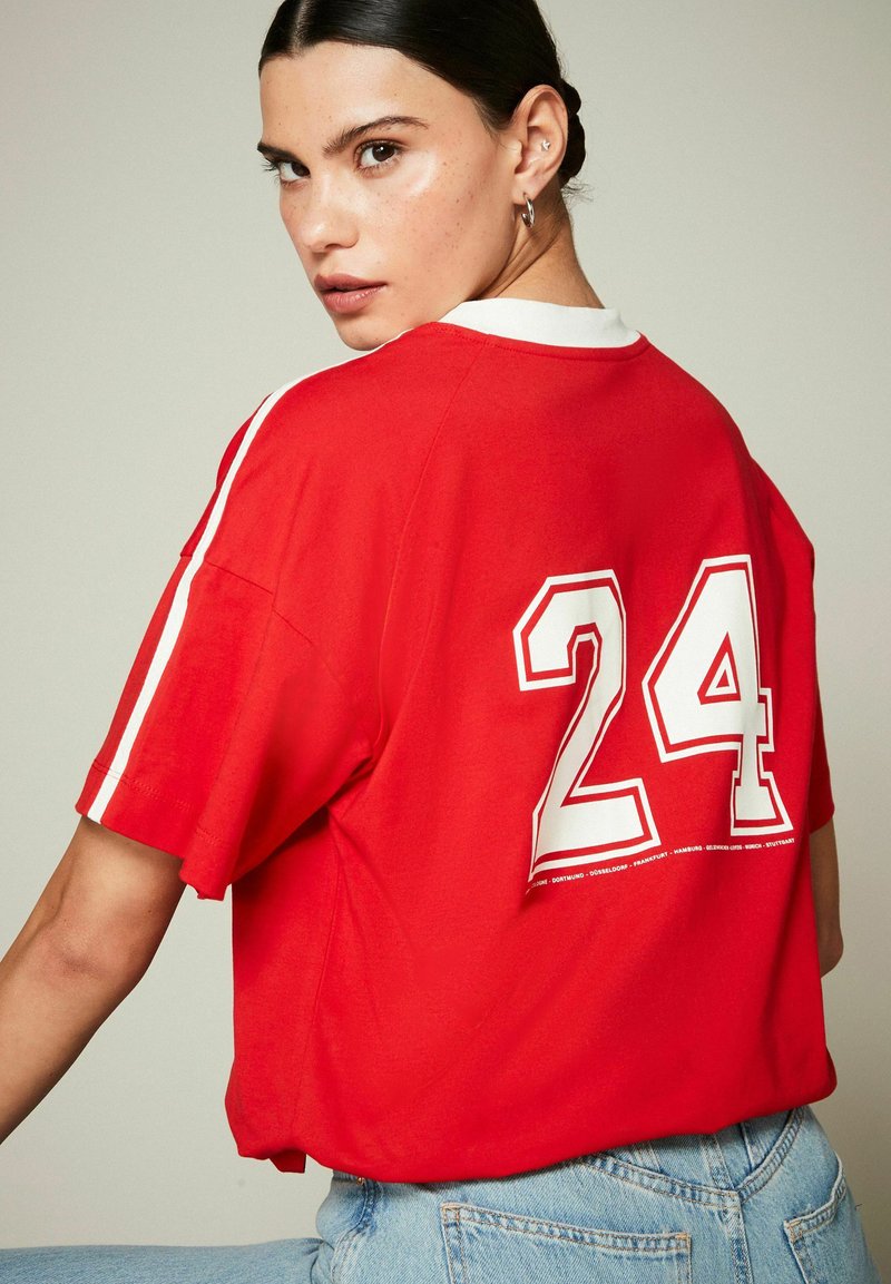 Next Tricou cu imprimeu - red