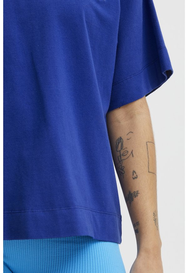 JCSabina - Print T-shirt - surf the web3