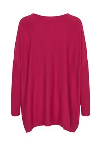 Pull en maille ample à manches longues de couleur rose profond. Il possède un col large et des coutures d'épaule tombantes pour un tombé détendu.