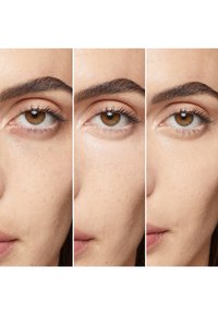 Trois gros plans de portraits d'yeux humains montrant des variations dans la texture et le ton de la peau. Les caractéristiques incluent des iris marron, des cils bien définis et des sourcils.