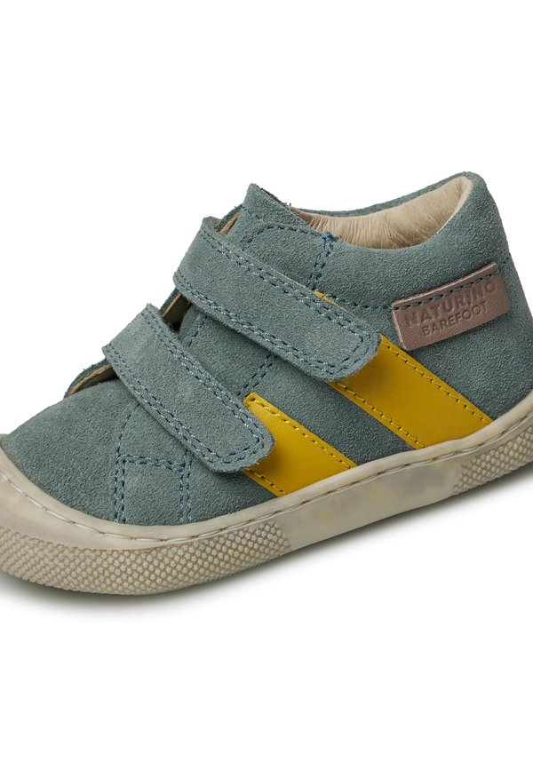 Sneaker low – salbei