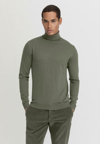 hessnatur Strickpullover - oliv