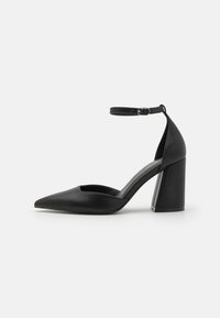 Escarpins à talons hauts - black