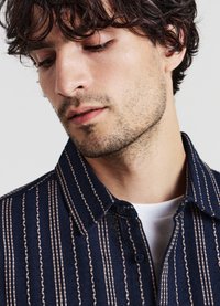 Calliope RICAMATA - Camicia - var blu