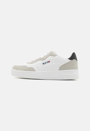 Pier One Baskets basses - off-white