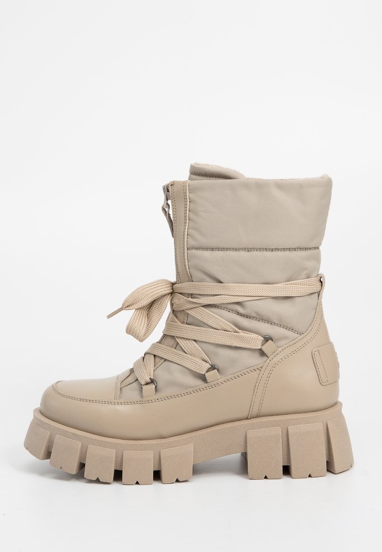 Marc O’Polo Enkellaarsjes met plateauzool beige Marc O’Polo Enkellaarsjes met plateauzool beige