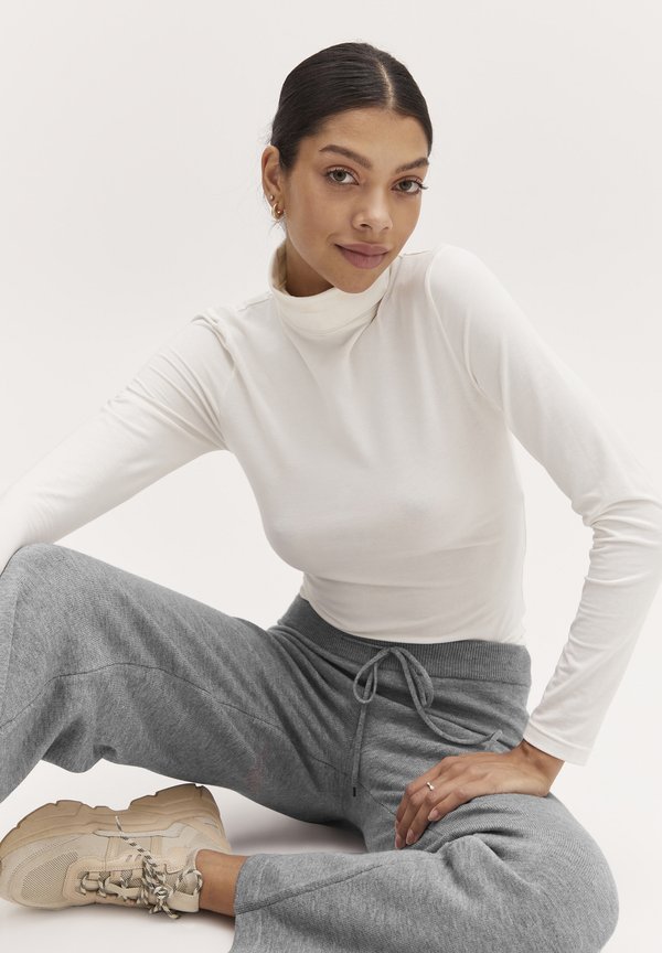 BYNONINA - Tracksuit bottoms2