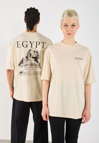 YOURTURN UNISEX - Camiseta estampada - oatmeal