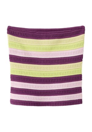 Écharpe tube tricotée avec des rayures horizontales en violet, vert clair, crème et rose sur fond blanc.