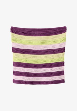 Écharpe tube tricotée avec des rayures horizontales en violet, vert clair, crème et rose sur fond blanc.