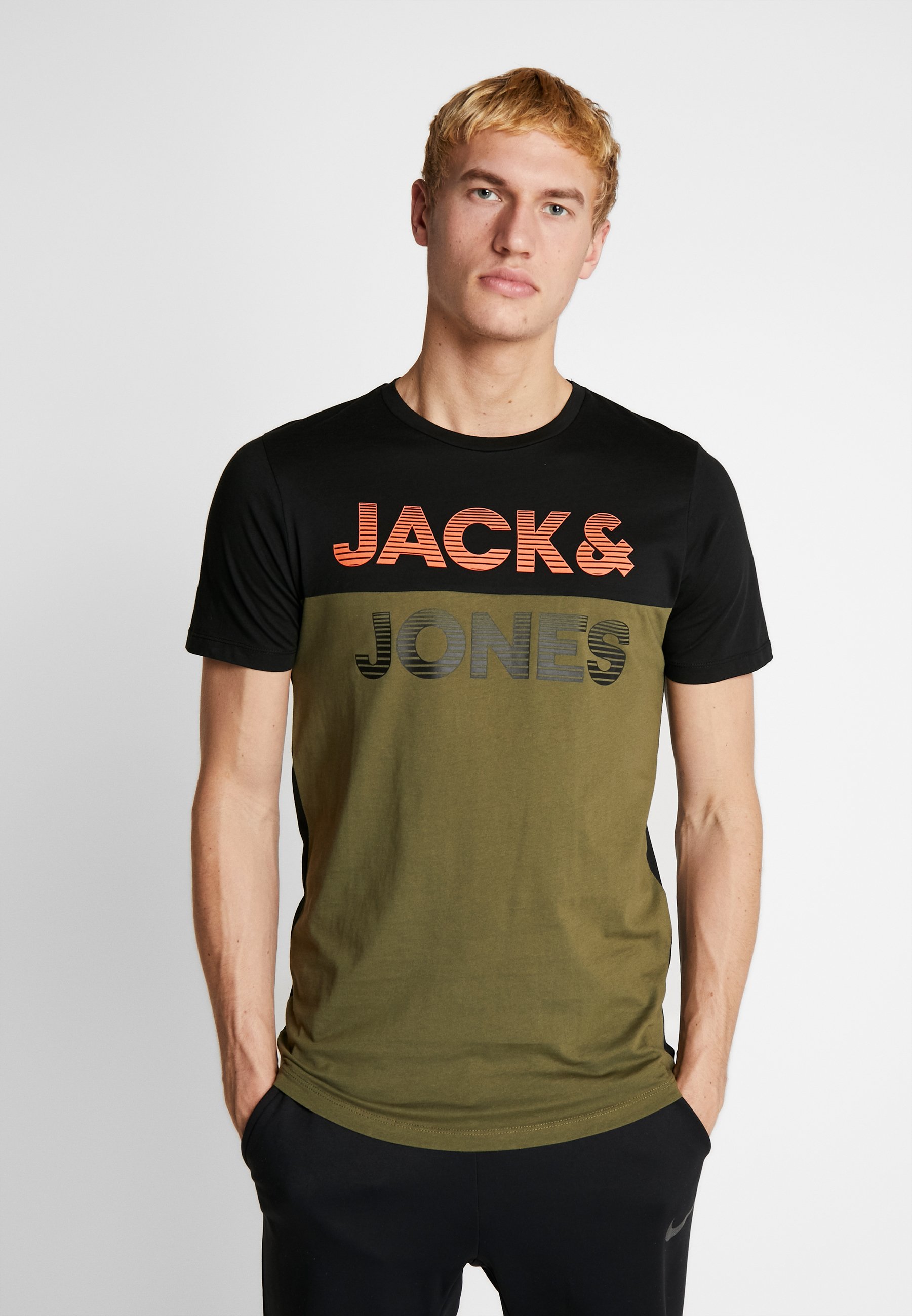 Jack & Jones JCOMILLER TEE CREW NECK - T-shirt imprimé - winter moss/olive