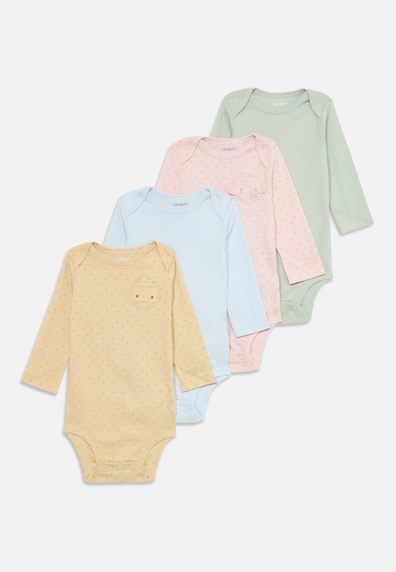 Vier lange mouw babybodysuits in pastelkleuren: geel met stippen, blauw, roze met een zakdetail, en mintgroen. Zachte katoenen stof.