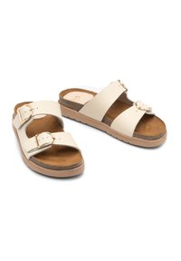 RYŁKO - Klapki płaskie