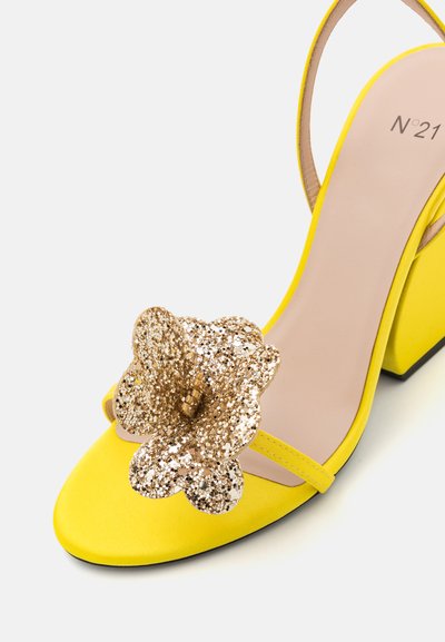 N°21 Korolliset sandaalit - yellow/light gold