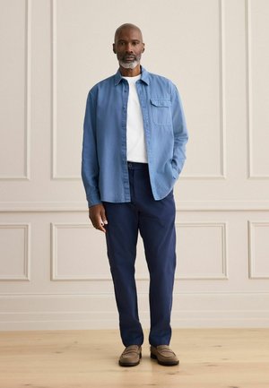 Next, SLIM FIT - ULTIMATE CHINO TROUSERS  . - Nohavice chinos - blue