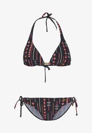 Zwarte bikini set met een driehoekige top met een strikhals en levendige geometrische patronen in rood en wit, aangevuld met verstelbare zijstrik-broekjes.