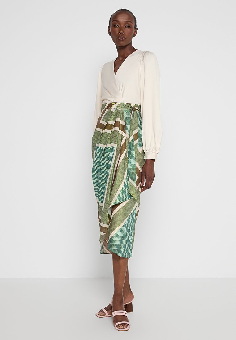 Closet Jurk olijfgroen