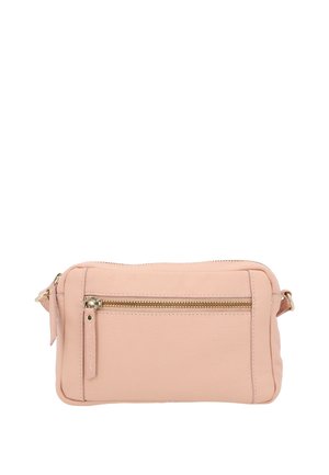 Maža stačiakampė šviesiai rožinės odos per petį nešiojama rankinė su priekine užtrauktuko kišene ir reguliuojama rankena.
