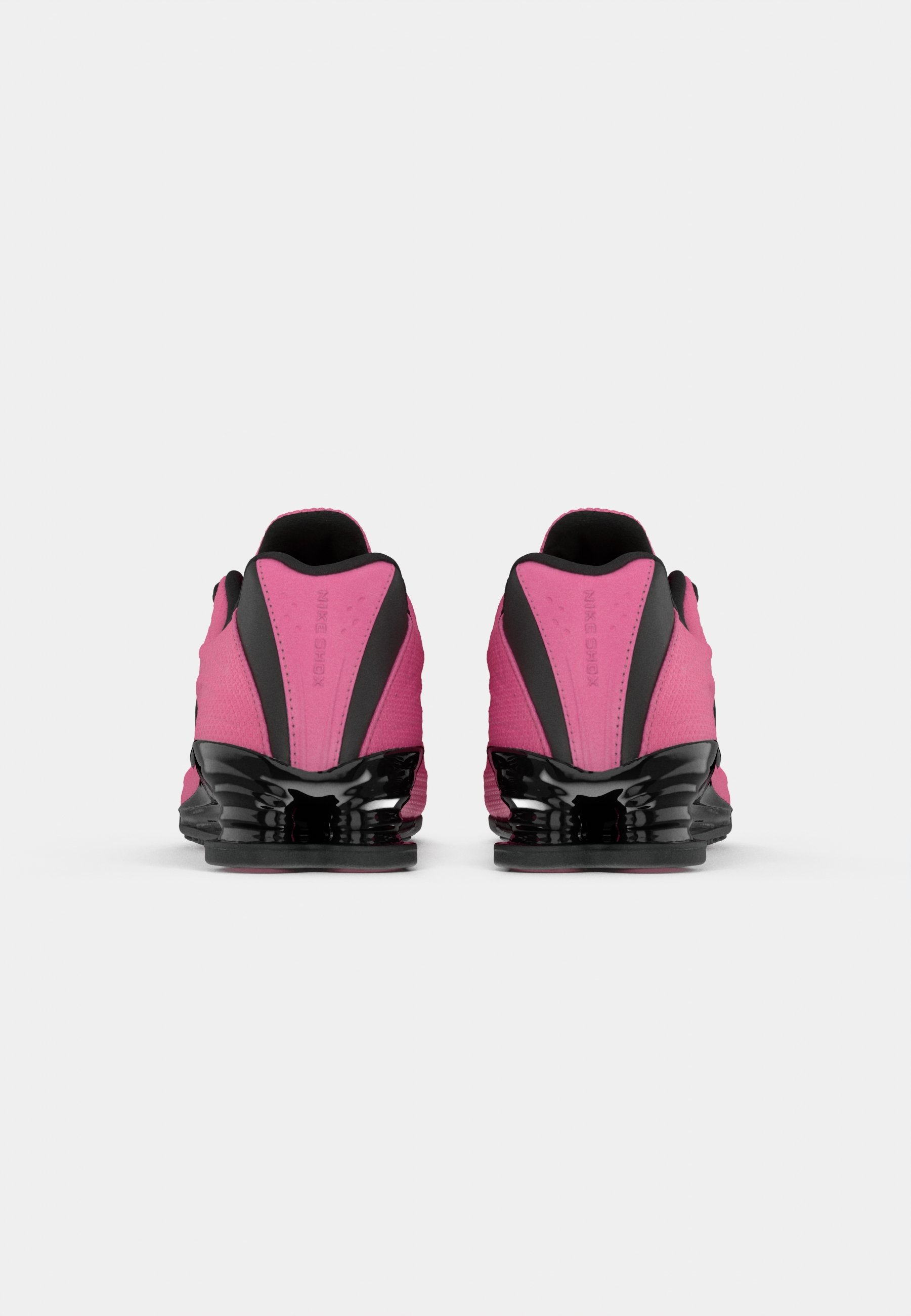 black and pink womens nike shox