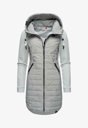 Hosszú, kapucnis kabát világosszürke steppelt testtel. Puha ujjakkal, cipzáras elülső résszel, két oldalsó zsebbel és zsinóros kapucnival rendelkezik.