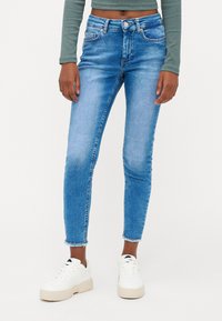 ONLY Petite - ONLBLUSH - Jeans Skinny Fit - medium blue denim Thumbnail Image 1