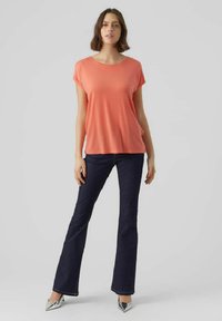 Vero Moda VMAVA PLAIN - T-shirts basic - georgia peach