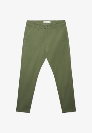 Pantaloni aderenti verde oliva realizzati in morbido tessuto di cotone. Presentano tasche anteriori, chiusura con bottone e gambe dritte con orli puliti.