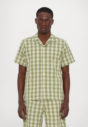 PALAKA TRAVELER CAMP SHIRT - Hemd - moss