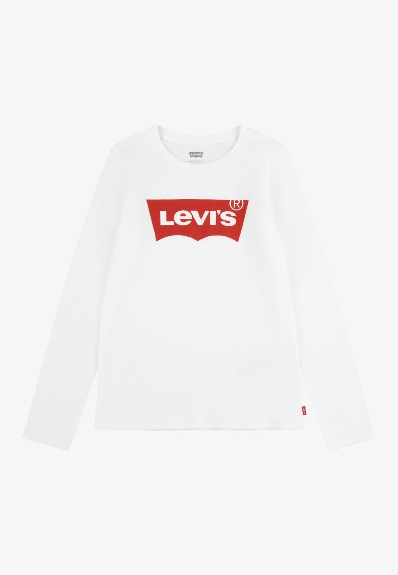 Biała koszula z długim rękawem z czerwonym nadrukiem logo Levi's na piersi oraz małą czerwoną metką na mankiecie lewej rękawa.