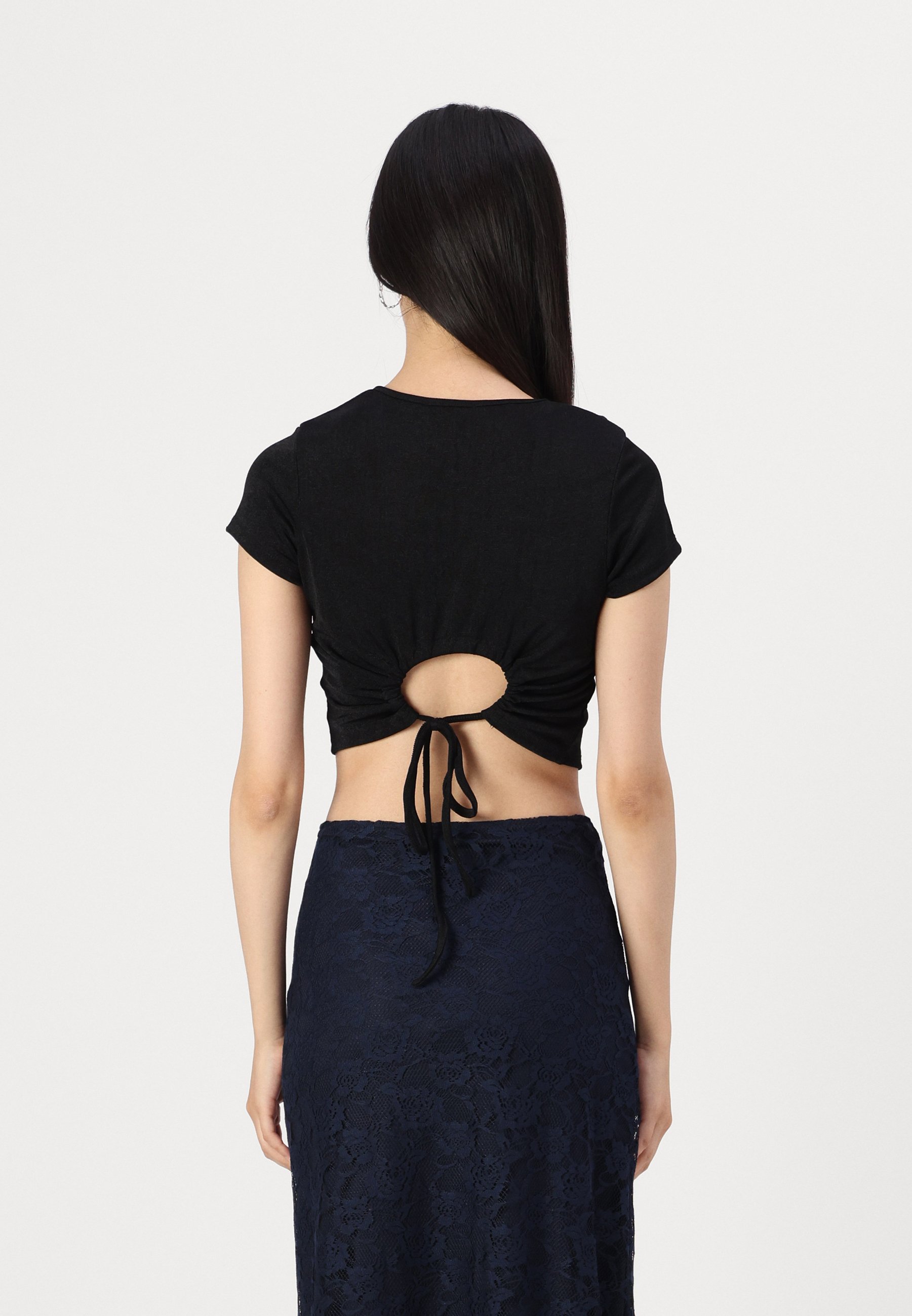 The Drop Damen Top Mit Ballonärmeln – Schwarz, Eng Anliegend, Hüftlang, Von Influencerin @lucyswhims Designed