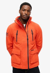 Superdry & Co ULTIMATE - Overgangsjakke - bold orange