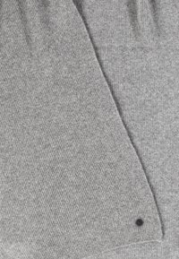 Bickley+Mitchell Sjaal - grey melee