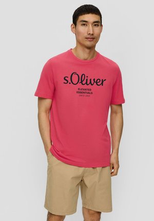 s.Oliver MIT GROSSEM LABEL - T-shirt print - himbeere