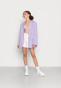 Levi's® HIGH WAISTED MOM - Calções de ganga - today is the day
