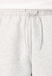 Thumbnail Image 7