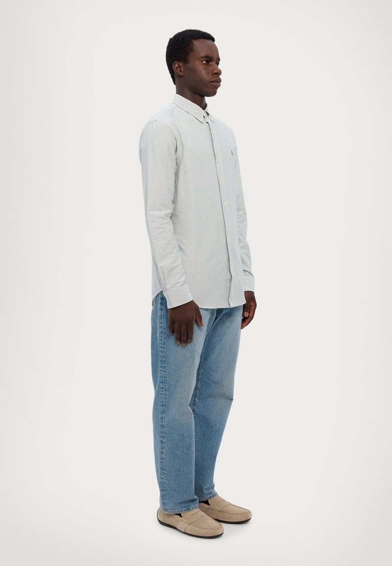 Polo Ralph Lauren SLIM FIT STRIPED OXFORD SHIRT - Shirt - pine/white