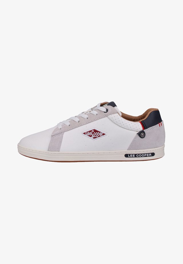 Sneakers - bright white