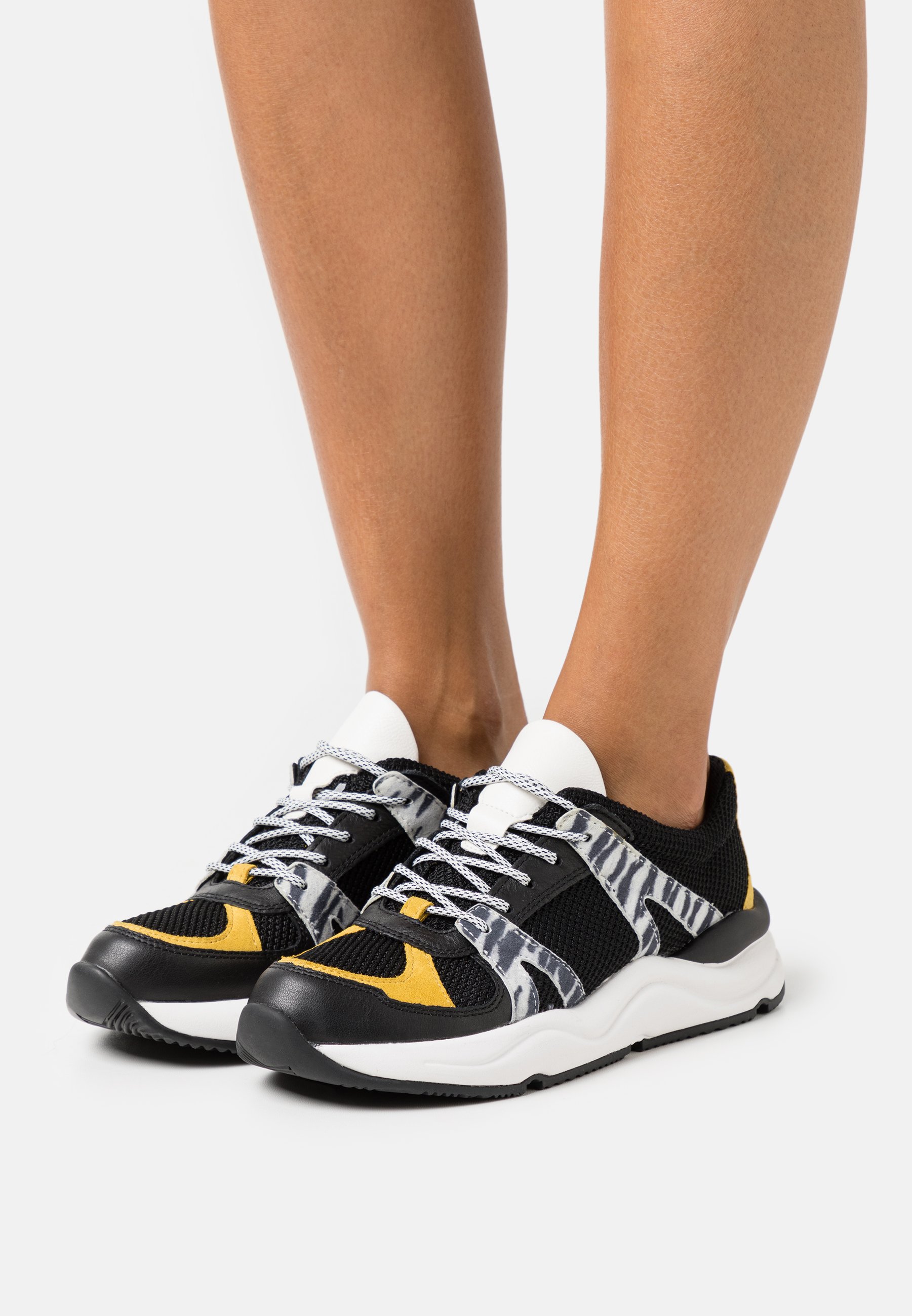 Geox white sneakers - Women´s shoes • Differenta.com