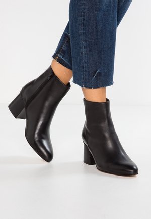 Anna Field Botines - black