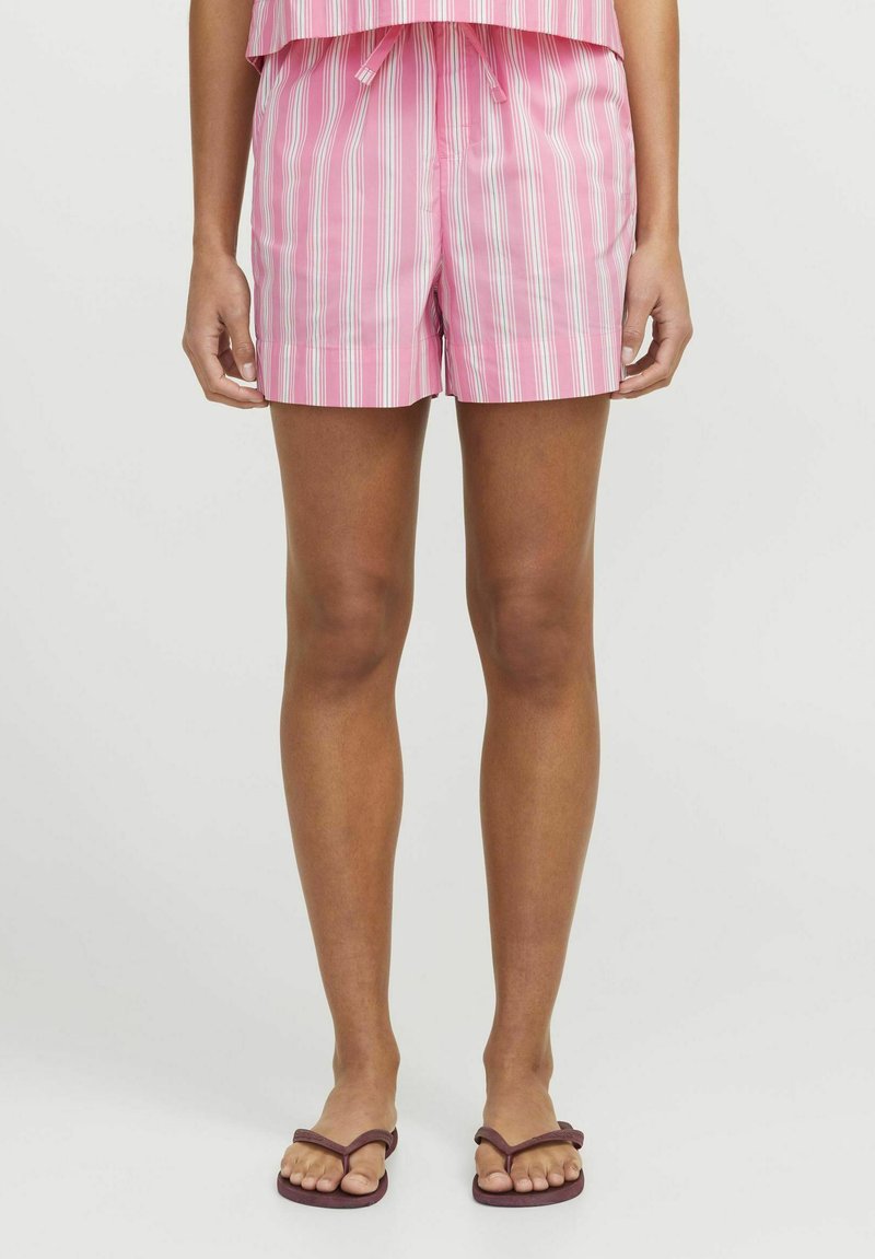 Růžové pruhované šortky s tkaničkou v pase. Svislé pruhy v odstínech růžové a bílé; lehký, neformální design. Rovný lem.