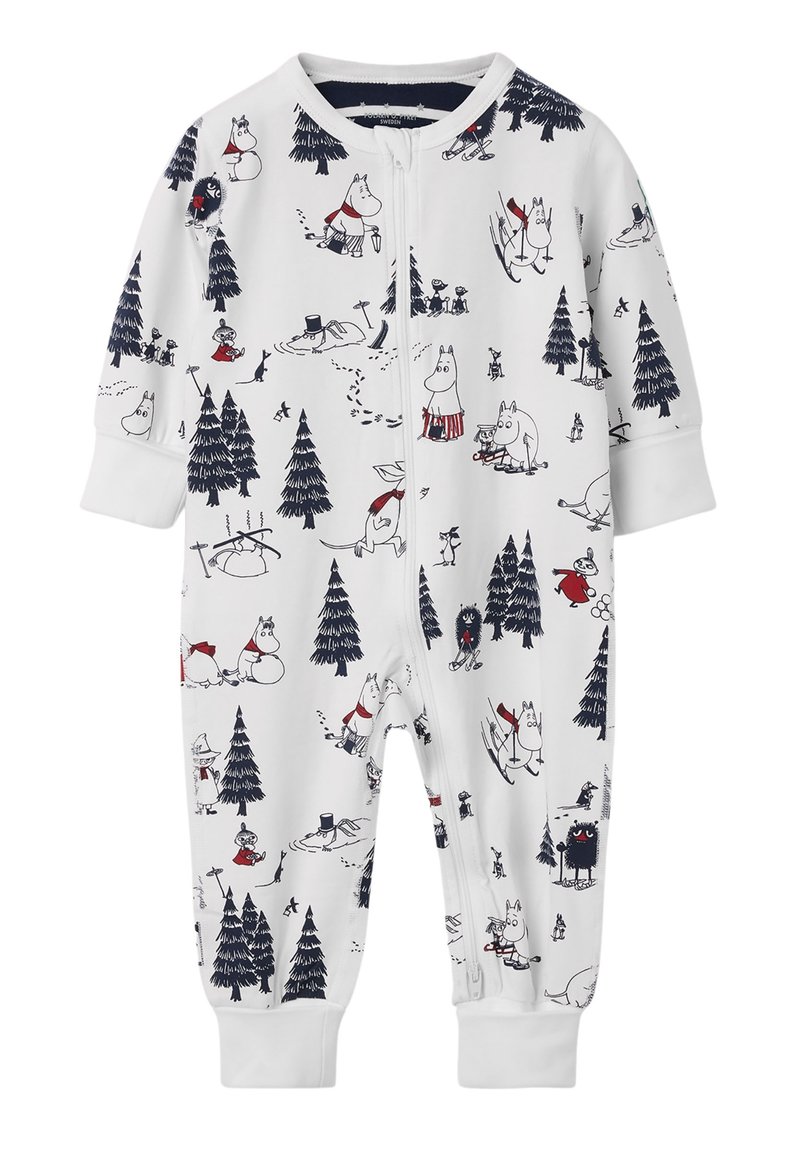 Weißer Einteiler-Schlafanzug mit navyblauen Mumin-Figuren, mit langen Ärmeln, Reißverschluss und verspielten Waldszenen mit Bäumen und Aktivitäten.