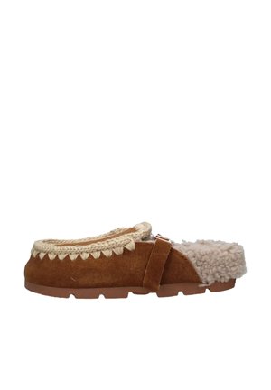 Pantofole - cognac