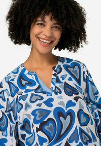 Angel of Style HERZMUSTER -AUSSCHNITT LANGARM - Blůza - medium blue
