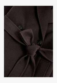 Unausgewählt, aubergine