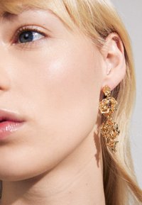 Pilgrim ACT RECYCLED EARRINGS - Korvakorut - gold-coloured